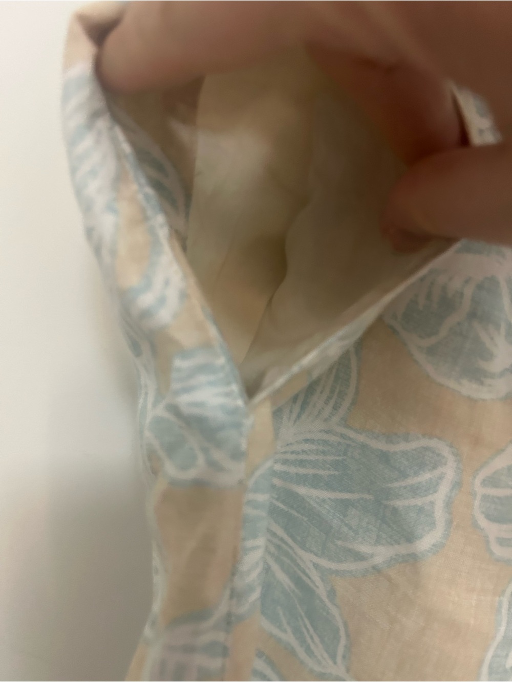 Tommy Bahama Beige Pants with Light Blue Floral Print - Picture 6 of 7